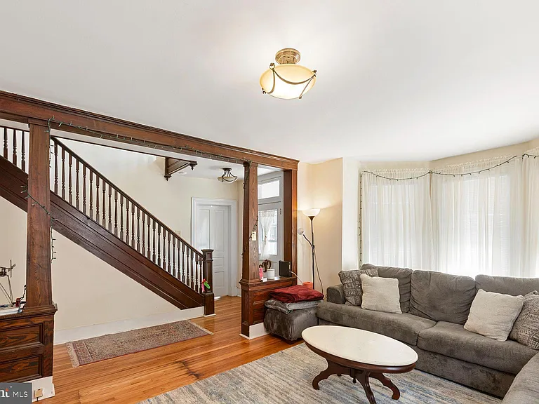 106 N Main St — Photo 9