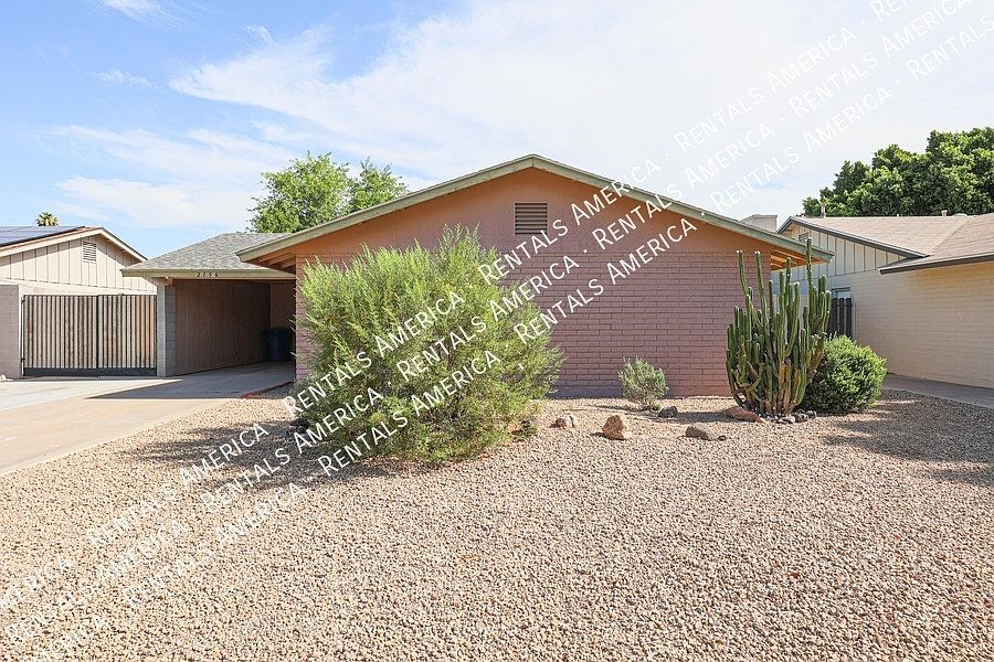 1st image of 2156 E Yale Dr