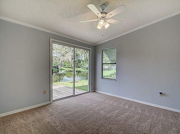 5th image of 89 Misty Falls Dr