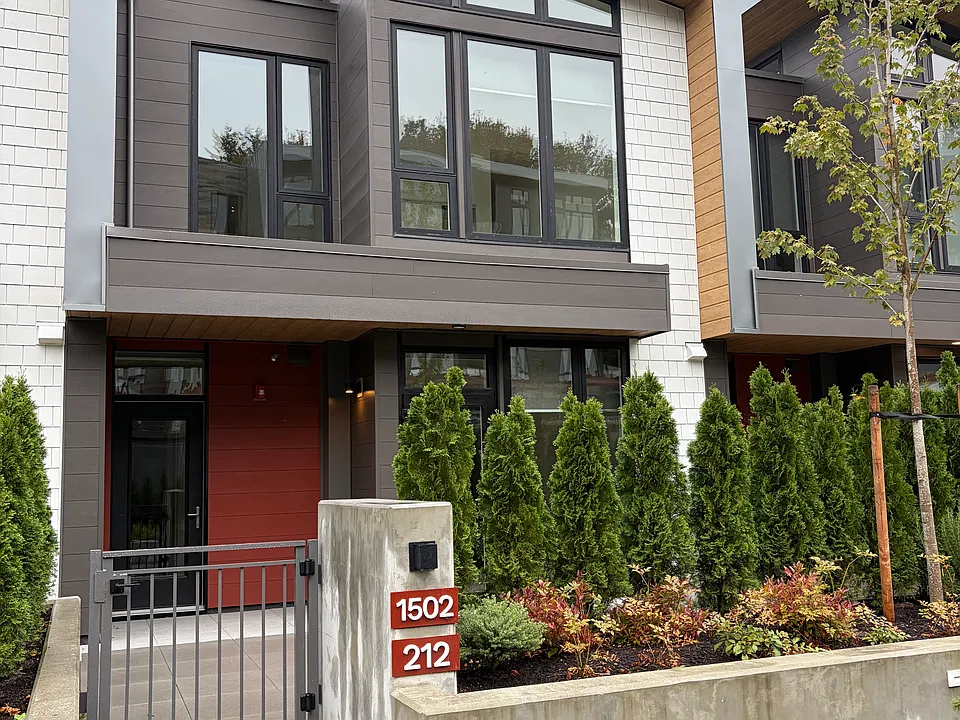 1502 Scott Cres #212