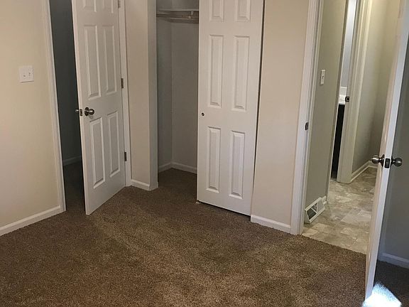 5th image of 1013 NW Kingsridge Dr
