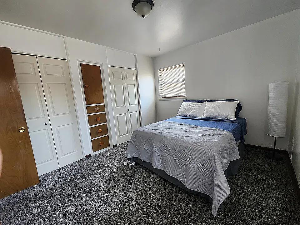 1 bed, 745 sqft, $900 — Photo 4