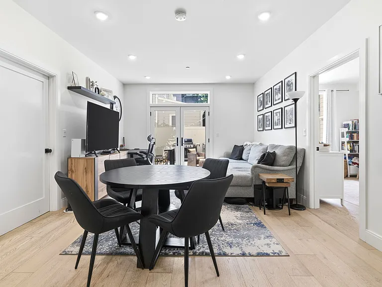 101 Condor St #205 — Photo 5