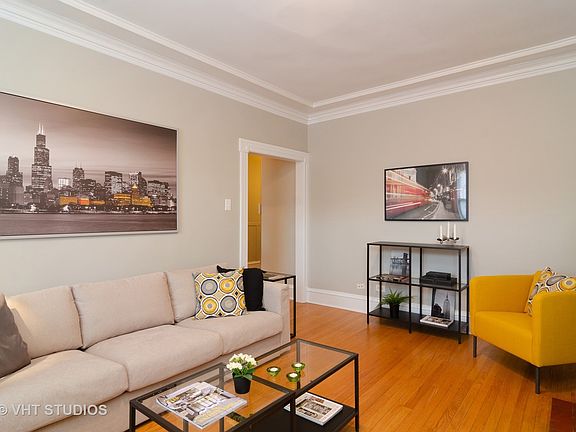 4th image of 828 W Lakeside Ave #3S