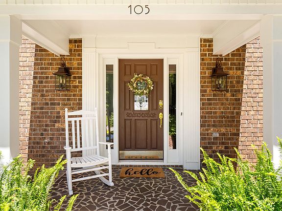 3rd image of 105 Gleneagles Ct