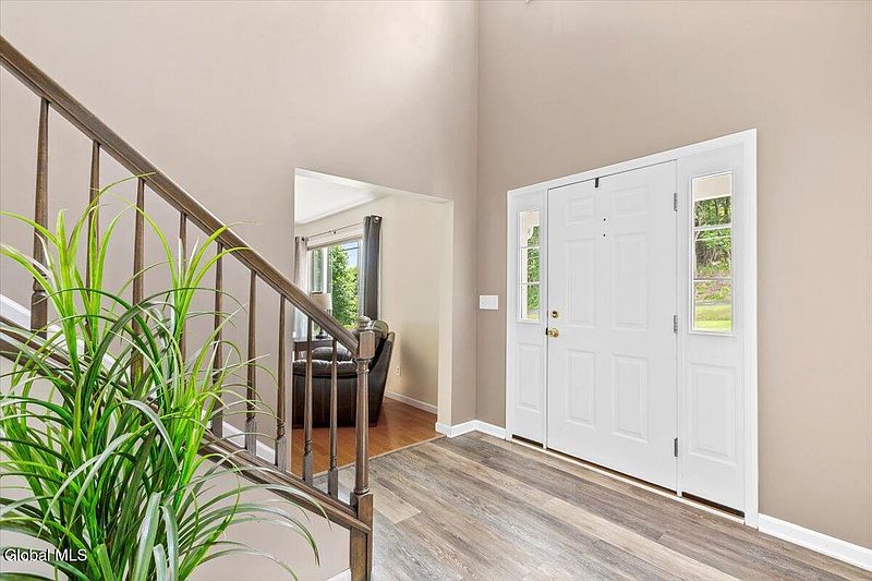 4th image of 79 Cameron Road