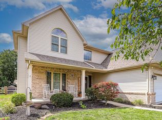 110 Hidden Meadow Dr, Holland, OH 43528