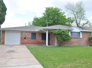 3826 Heatherbrook Dr, Houston, TX 77045