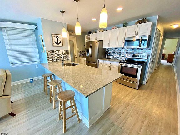 5th image of 5718 Central Ave #3