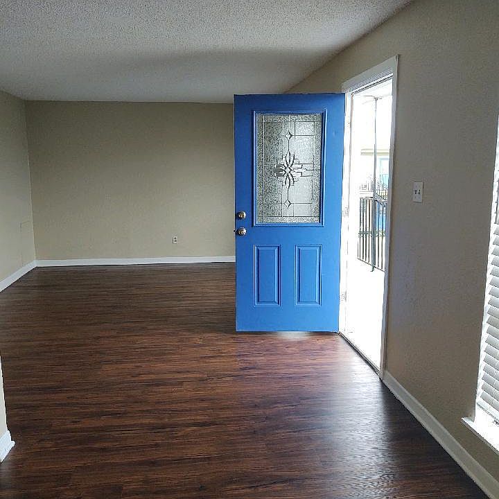1st image of 2405 Palmer Hwy #2B