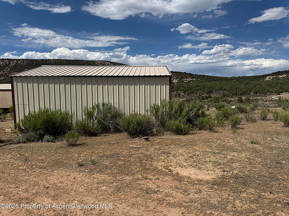 4th image of 4530 Horse Canyon Rd