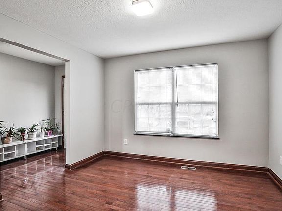 5th image of 298 Rockbrook Crossing Ct