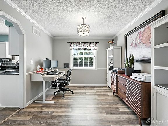 5th image of 6213 Lindsey Ct
