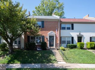 6037 Queenston St, Springfield, VA 22152