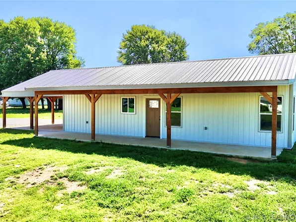 4 N King St, Kinta, OK 74552