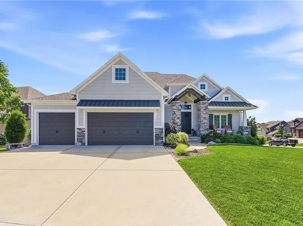 183 SW Roosevelt Rdg, Lees Summit, MO 64081