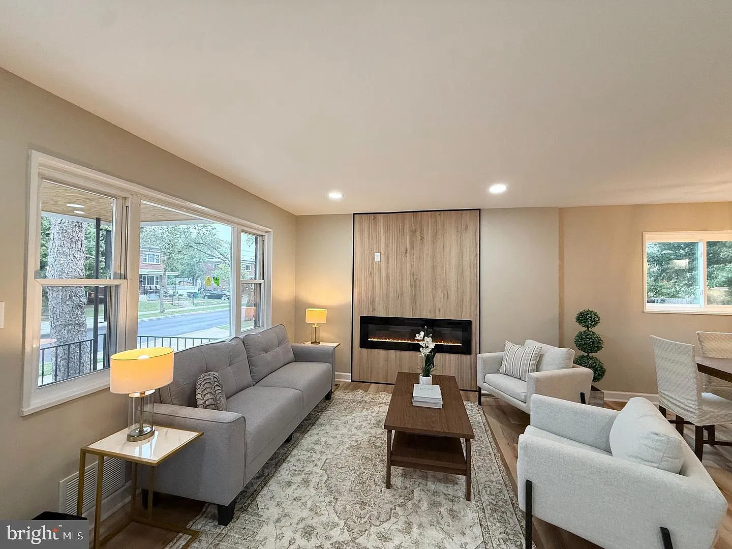 3 bed, 3.0 bath, 1632 sqft, $3,200 — Photo 4