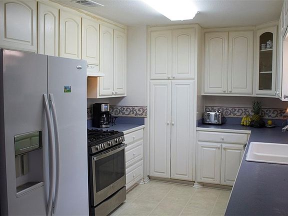 5th image of 3512 Westland Ave