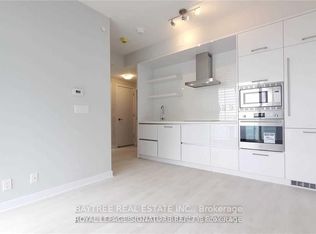 2221 Yonge St #5107, Toronto, ON M4S 0B8