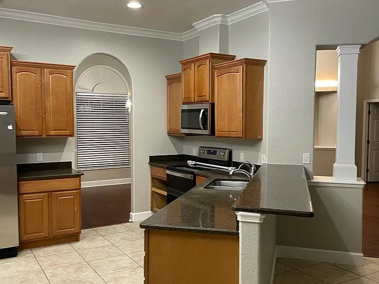 5667 Vintage View Ave — Photo 12
