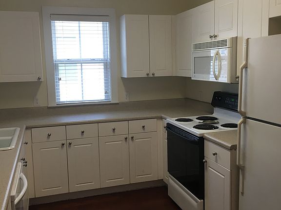 5th image of 15 Oakhurst Ave Unit 15B