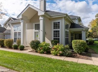1361 Clybourne St, Batavia, IL 60510