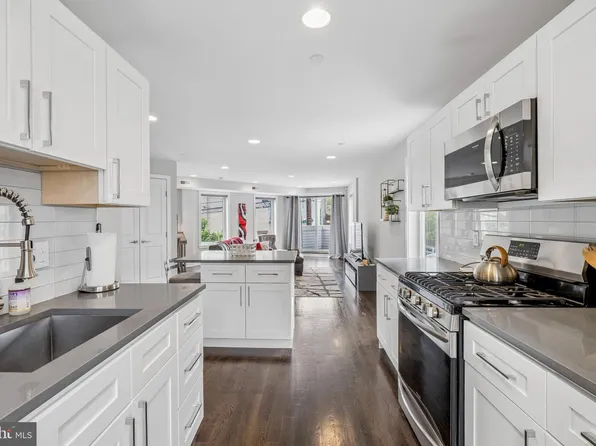 1644 Francis St #2, Philadelphia, PA 19130