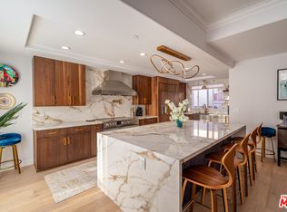 706 11th St, Hermosa Beach, CA 90254