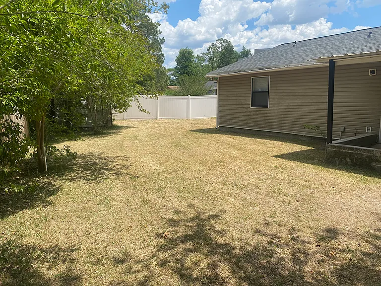10 Crestwood Cir — Photo 15