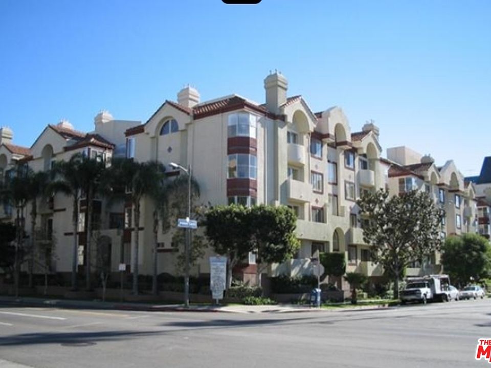 1st image of 620 S Gramercy Pl APT 122
