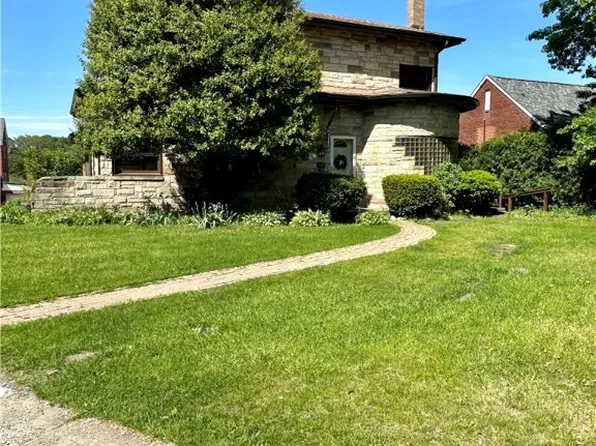 115 Roberta Dr, Homestead, PA 15120