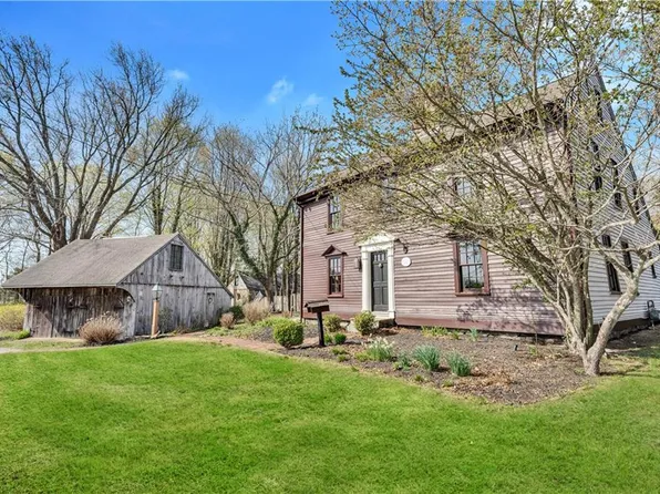 530 County Rd, Barrington, RI 02806