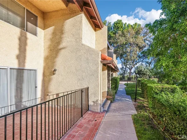 7718 Via Napoli, Burbank, CA 91504