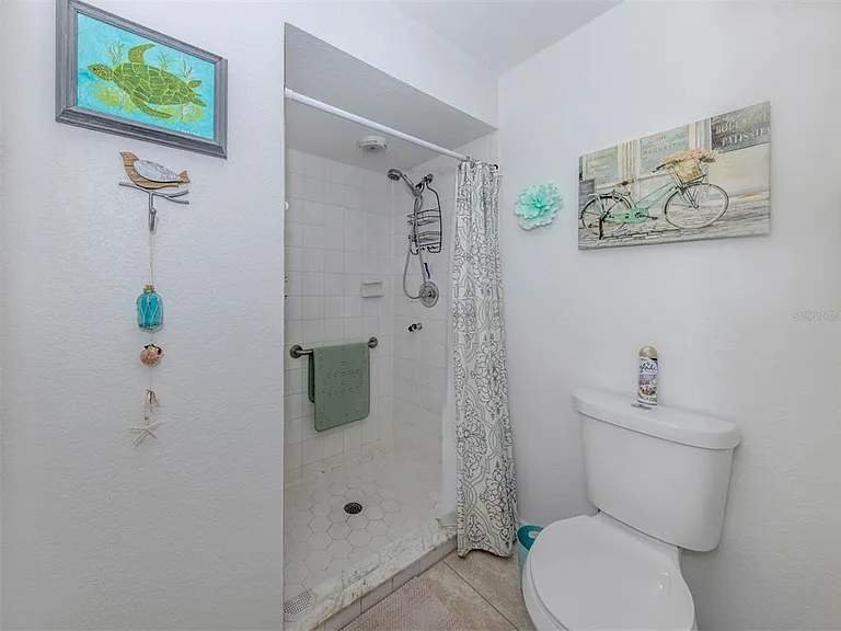 26333 Nadir Rd #105 — Photo 18