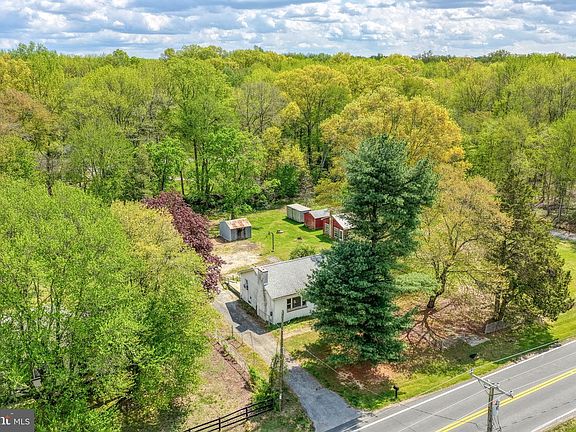 5th image of 2927 Frazer Rd