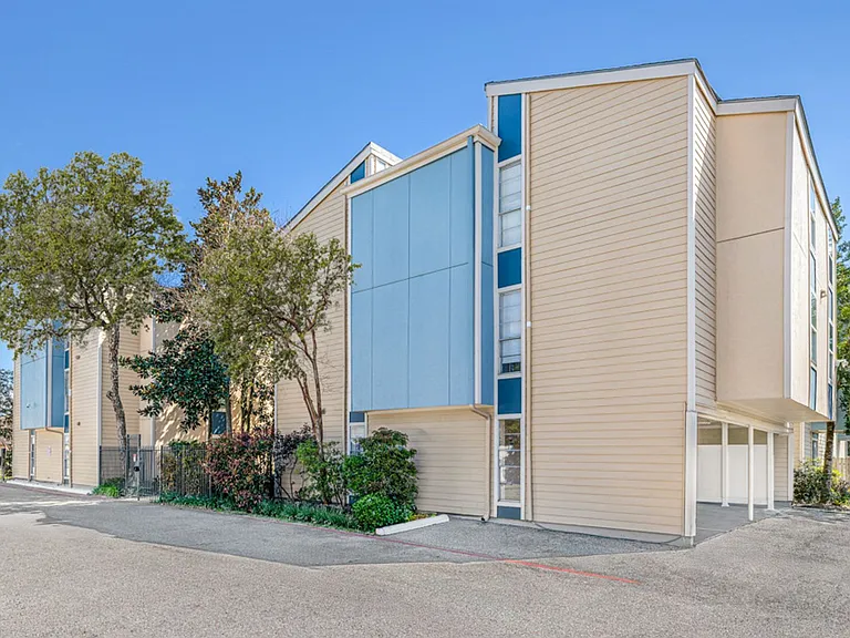 2416 Pasadena Ave — Photo 18
