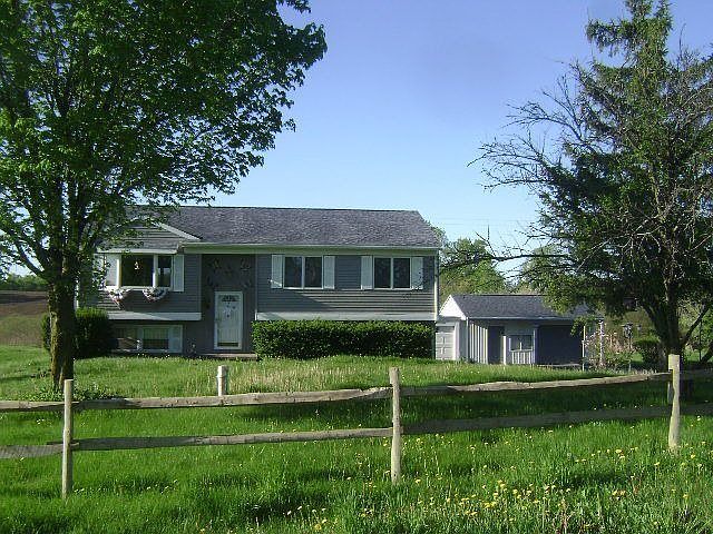 2nd image of 10165 Shepherd Rd
