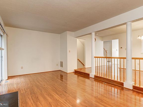 4th image of 9220 Brewington Ln