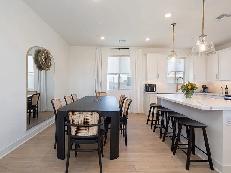 2121 W Sonoran Desert Dr #8 — Photo 7