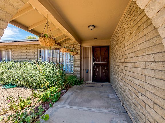 4th image of 3618 W Malapai Dr