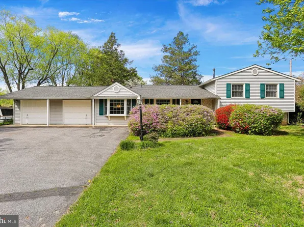 7101 Blanchard Dr, Rockville, MD 20855