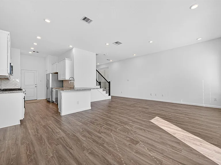 5703 Foggy Vine Ct — Photo 13