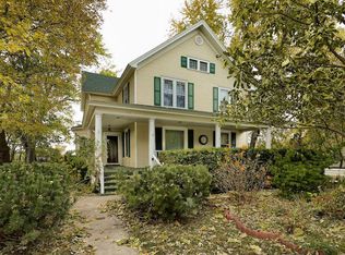 110 Long Coulee Rd, Holmen, WI 54636