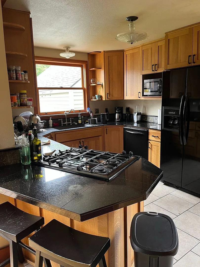 3-Bedroom Home in SE Portland! — Photo 4