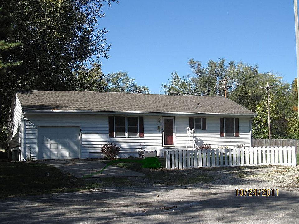 1700 PICKETT COURT