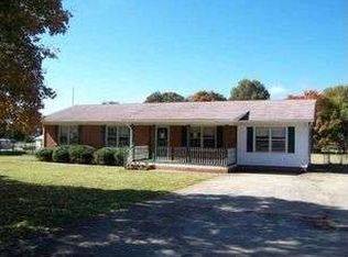 150 E Chamblee Dr, Salisbury, NC 28147