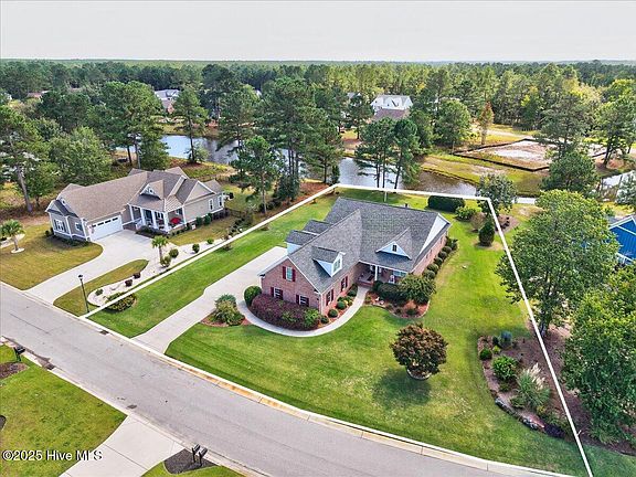 3rd image of 584 Stanwood Drive SE
