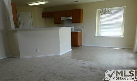 4th image of 6815 Grapevine Lk