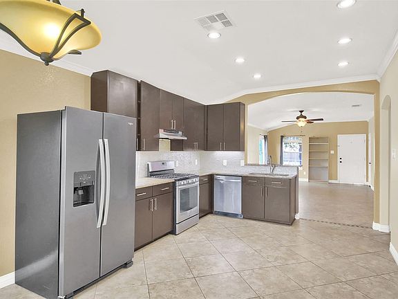 4th image of 18005 Prairie Verbena Ln