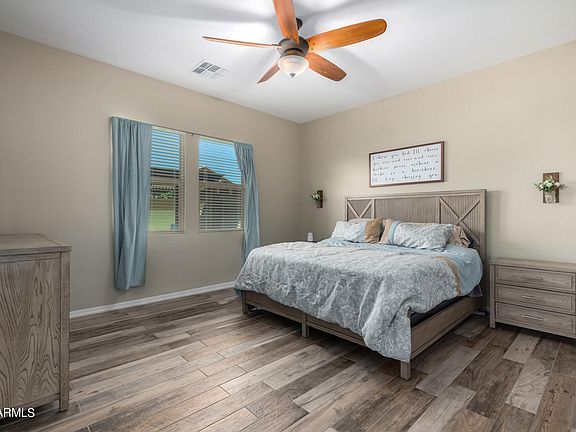 5th image of 1104 W WHISTLING THORN Avenue